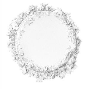 NYX High Definition Finishing Powder- Translucent